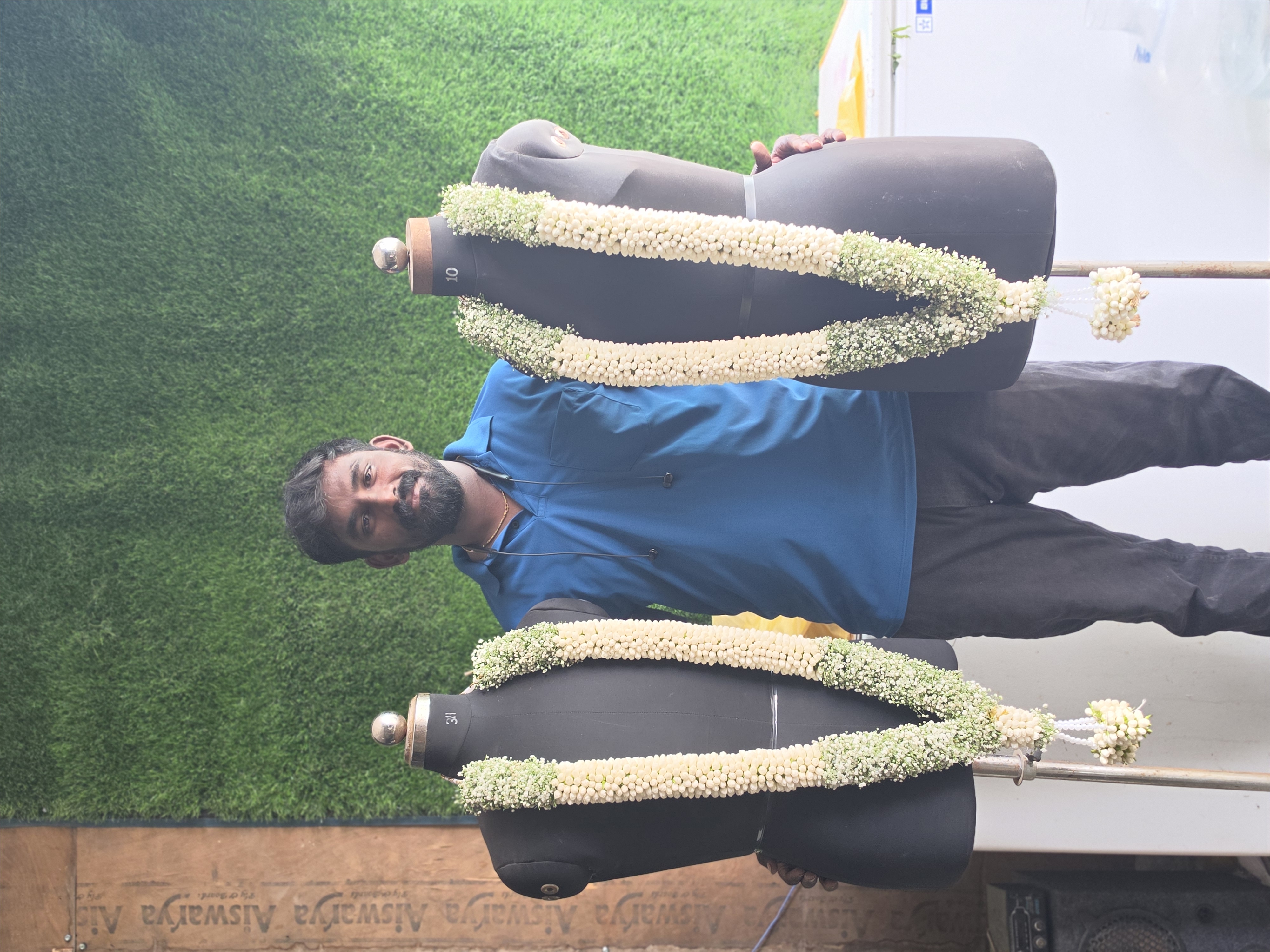 Nanthiyavattam Gypsy garland