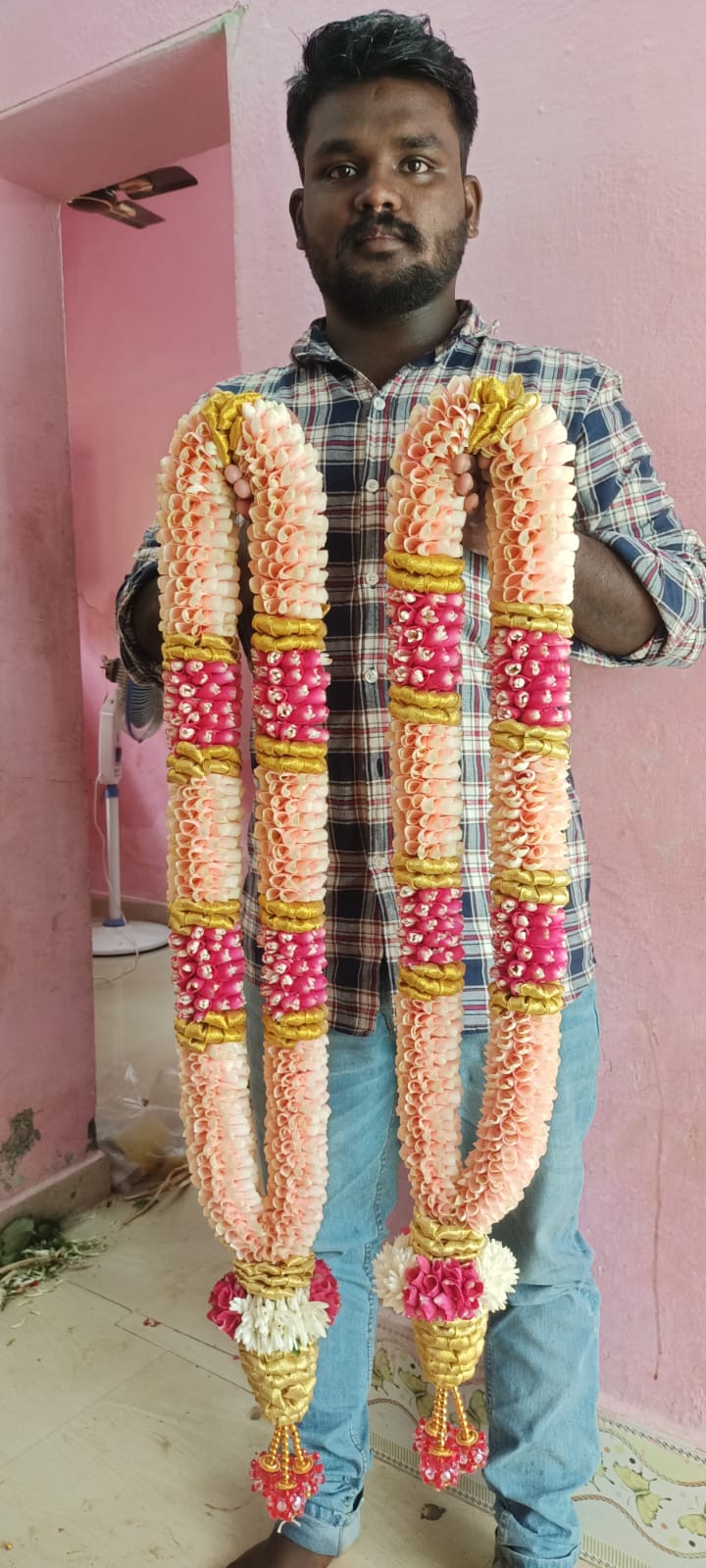 Pink Rose Theri Malai