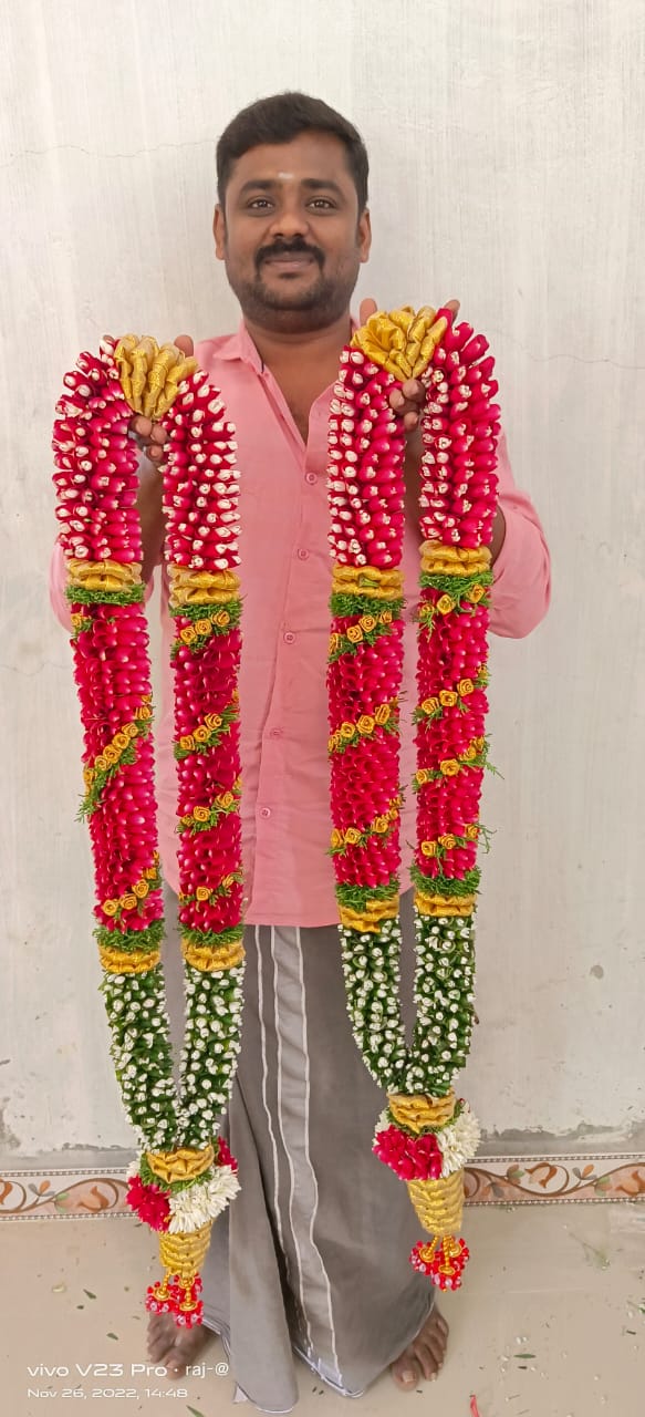 Green Leaf and Red Rose Rolling Malai