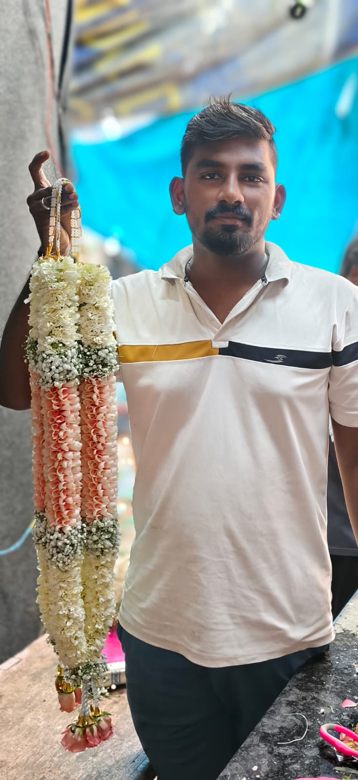 Cornation and pink rose gypsy added grand look design